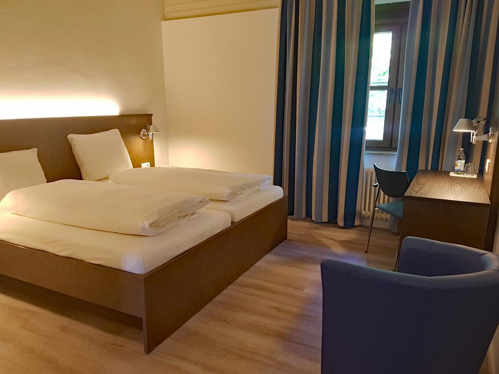 Tagungshaus Wernau Hotel Buitenkant foto