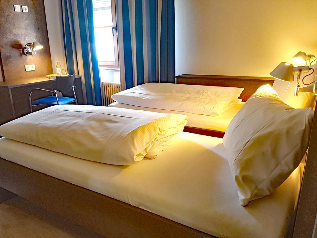 Tagungshaus Wernau Hotel Buitenkant foto